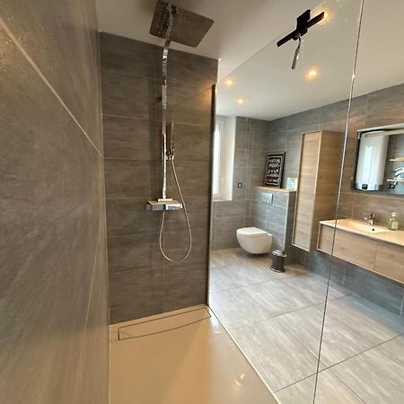 Appartement De Adrien Garage Prive Charleville-Mézières Esterno foto