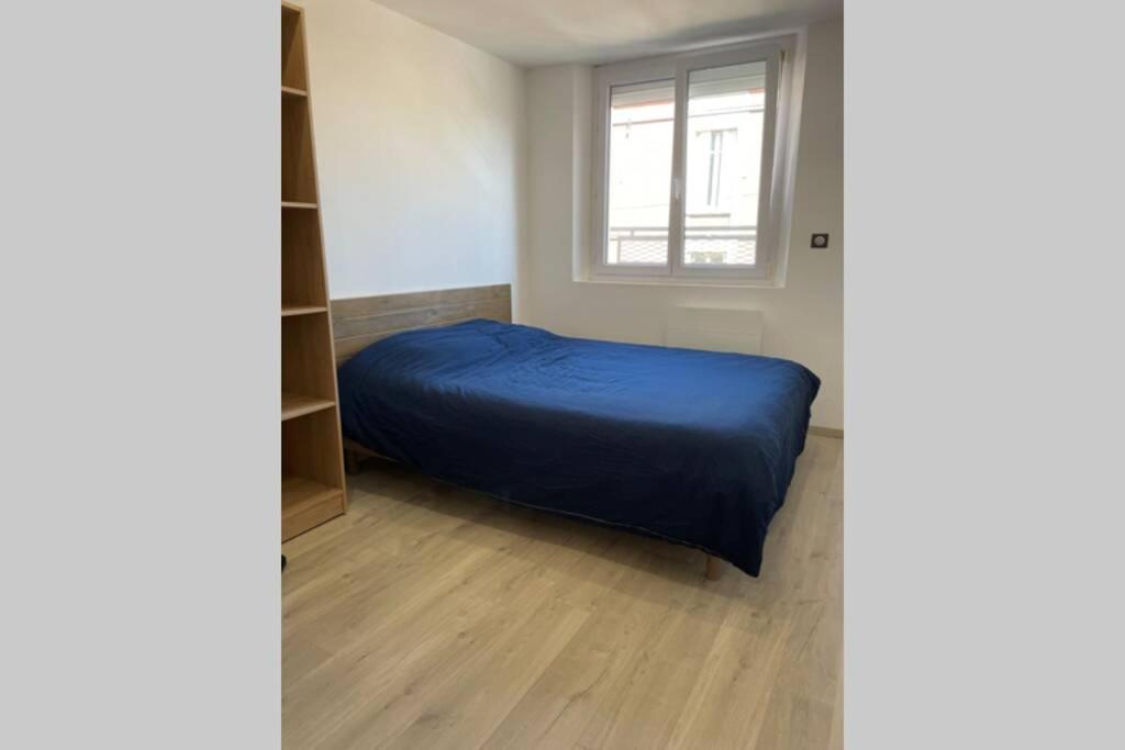 Appartement De Adrien Garage Prive Charleville-Mézières Esterno foto