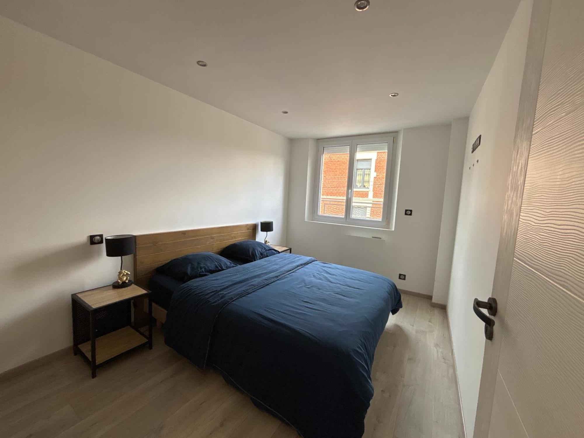 Appartement De Adrien Garage Prive Charleville-Mézières Esterno foto